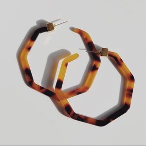 Large Devri Resin Tortoise Hoop Earrings Brown